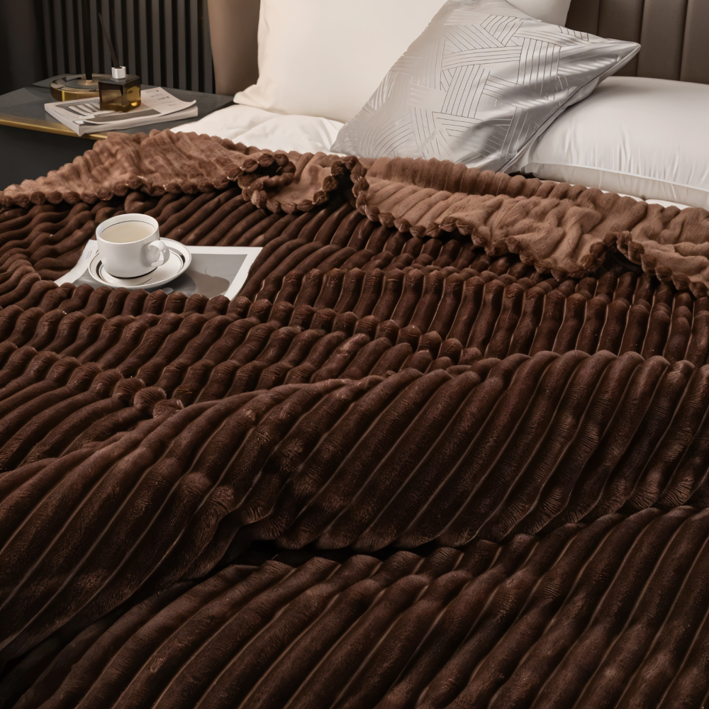 Cozy Plaid Fleece Throw Blanket Soft and Breathable