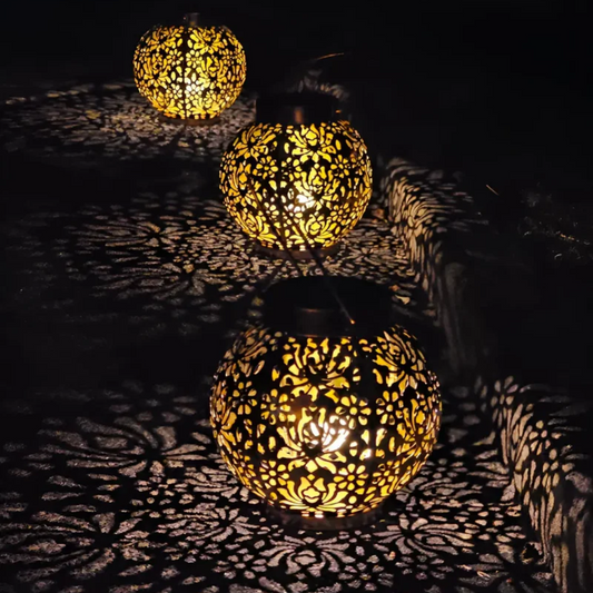 Bright Solar Powered Outdoor Garden Light - Befez