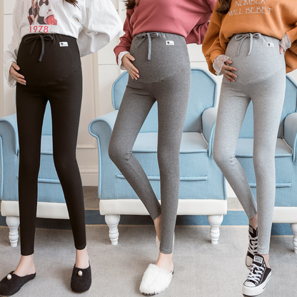 Comfortable Pregnancy Leggings in Sporty Style
