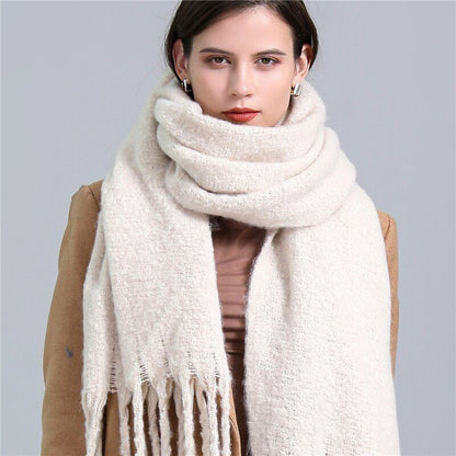 Soft Plaid Scarf – Warm Winter Fashion Accessory