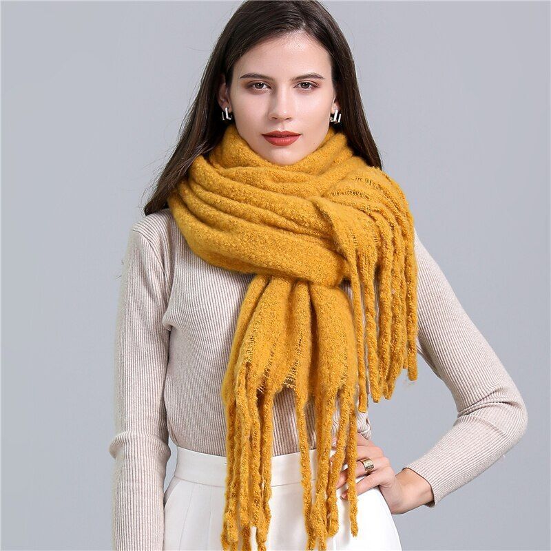 Soft Plaid Scarf – Warm Winter Fashion Accessory