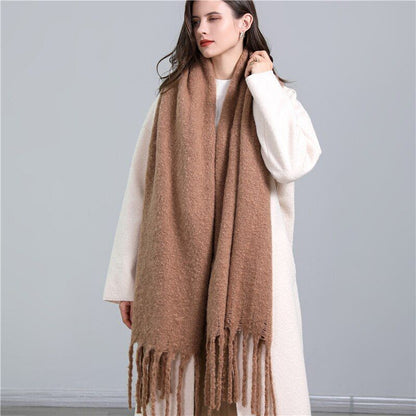 Soft Plaid Scarf – Warm Winter Fashion Accessory
