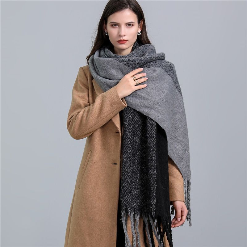 Soft Plaid Scarf – Warm Winter Fashion Accessory