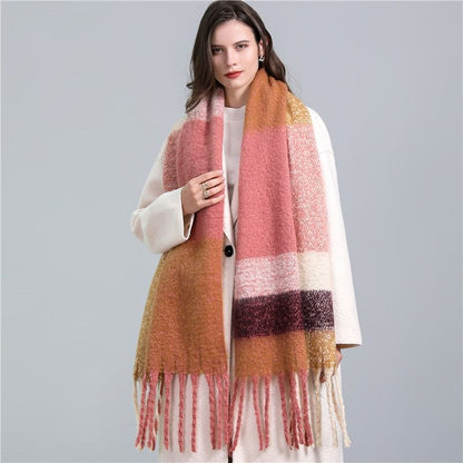 Soft Plaid Scarf – Warm Winter Fashion Accessory