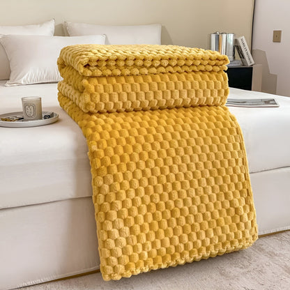 Soft Plush Microfleece Blanket for Cozy Warmth