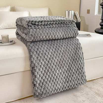 Soft Plush Microfleece Blanket for Cozy Warmth