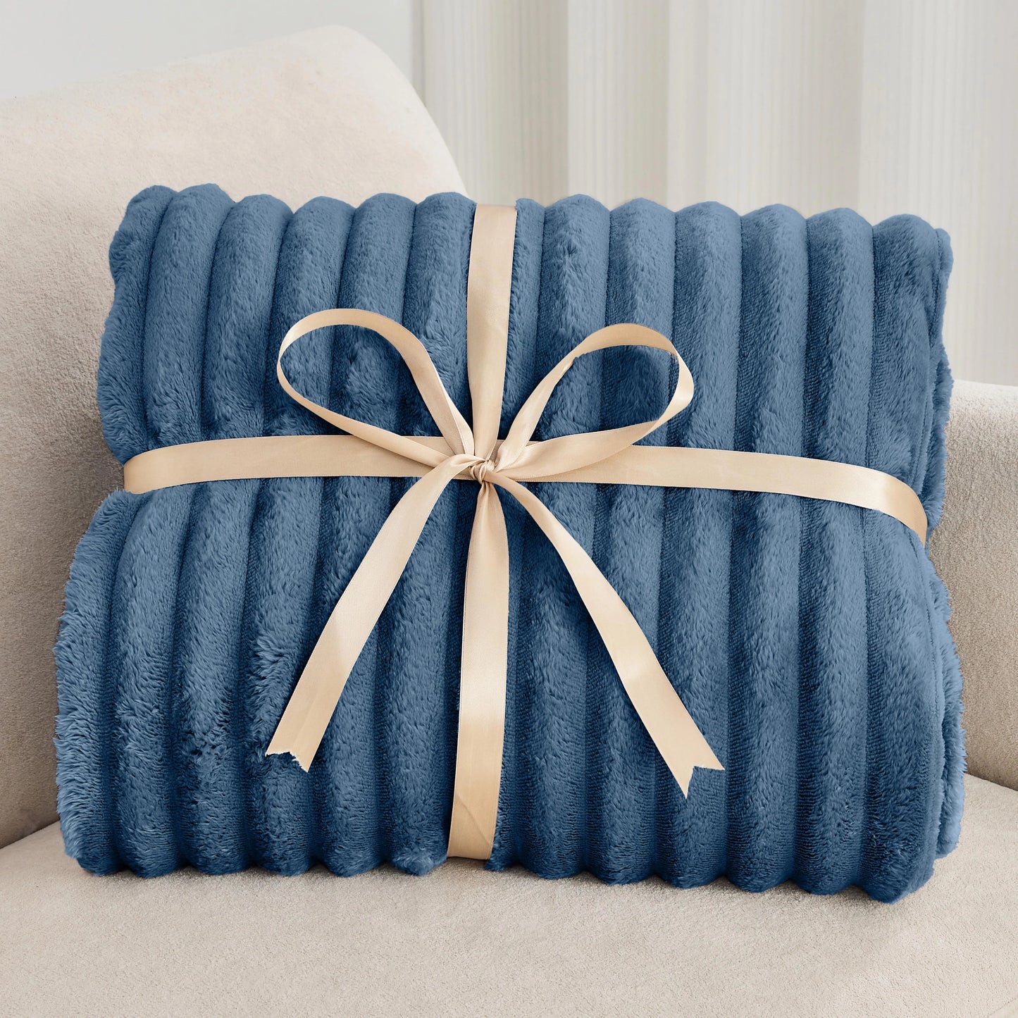 Soft Plush Fleece Blanket Twin Set
