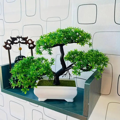 Small Realistic Bonsai Tree Office Decoration
