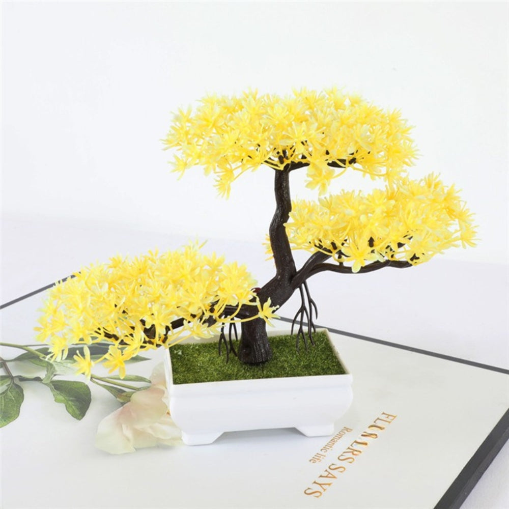 Small Realistic Bonsai Tree Office Decoration