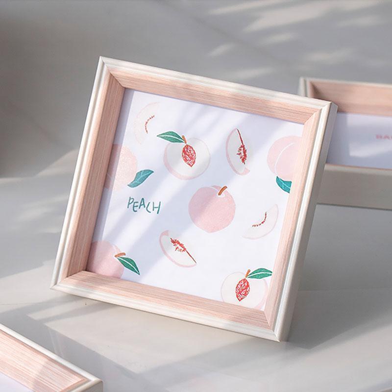 Stylish Gold Border Picture Frame
