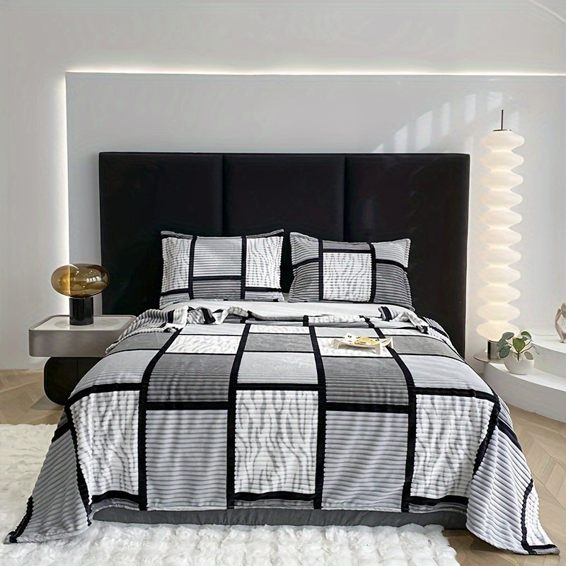 Soft Cozy Blanket with Stylish Stripe Pattern