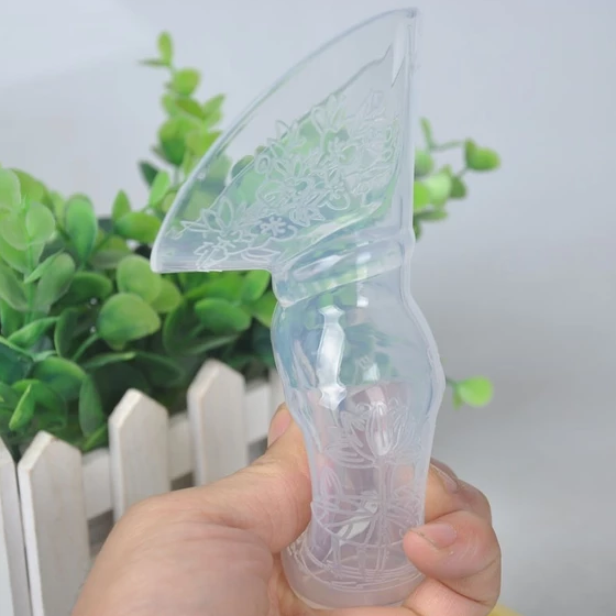 Simple Breast Pump Milk Collector