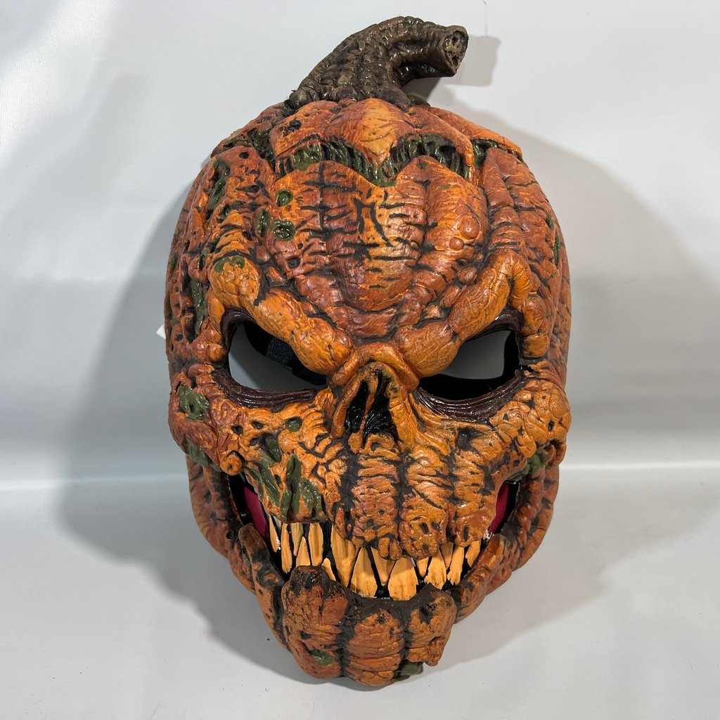 Spooky Animated Halloween Mask