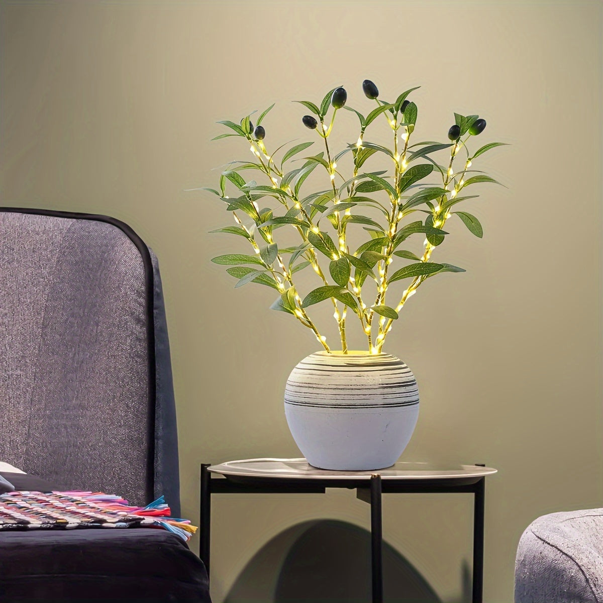 Stylish Green Leaf LED Desk Lamp