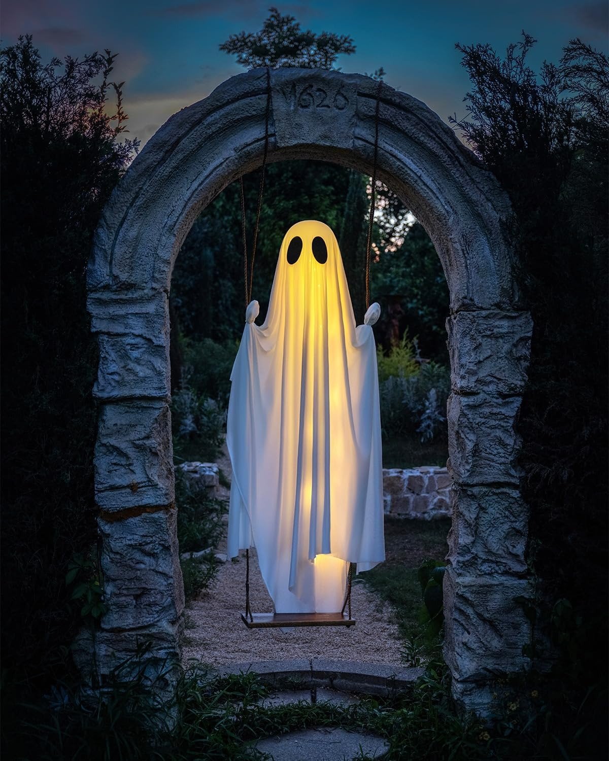 Spooky Outdoor Halloween Decorations