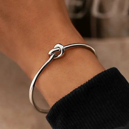 Timeless Bow Knot Bracelet