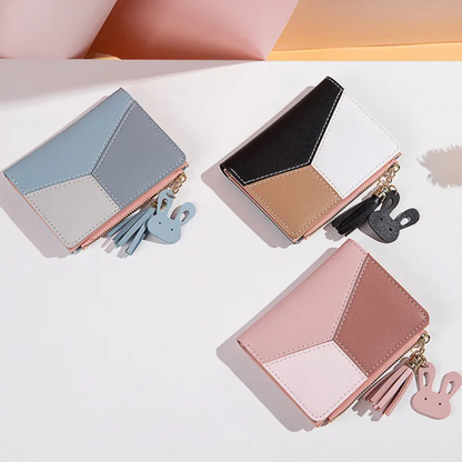 Small Purse with Fashionable Fringe Detail