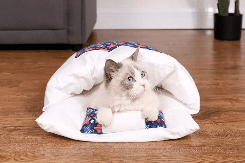 Cozy Kitty Bedding Bag