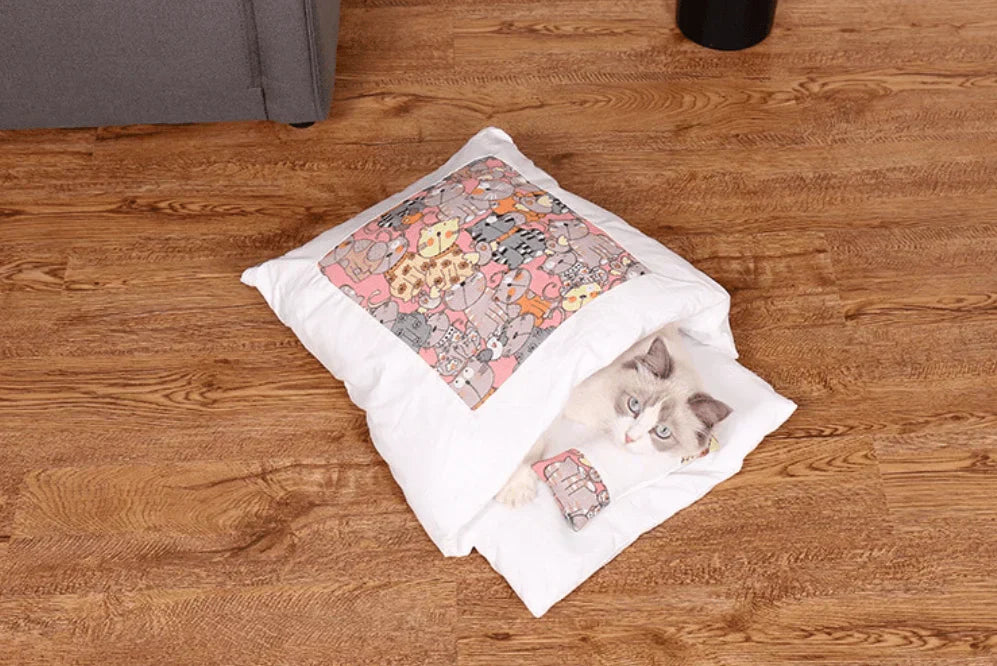 Cozy Kitty Bedding Bag