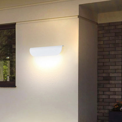 Befez | Sleek Weatherproof Arc Outdoor Wall Light
