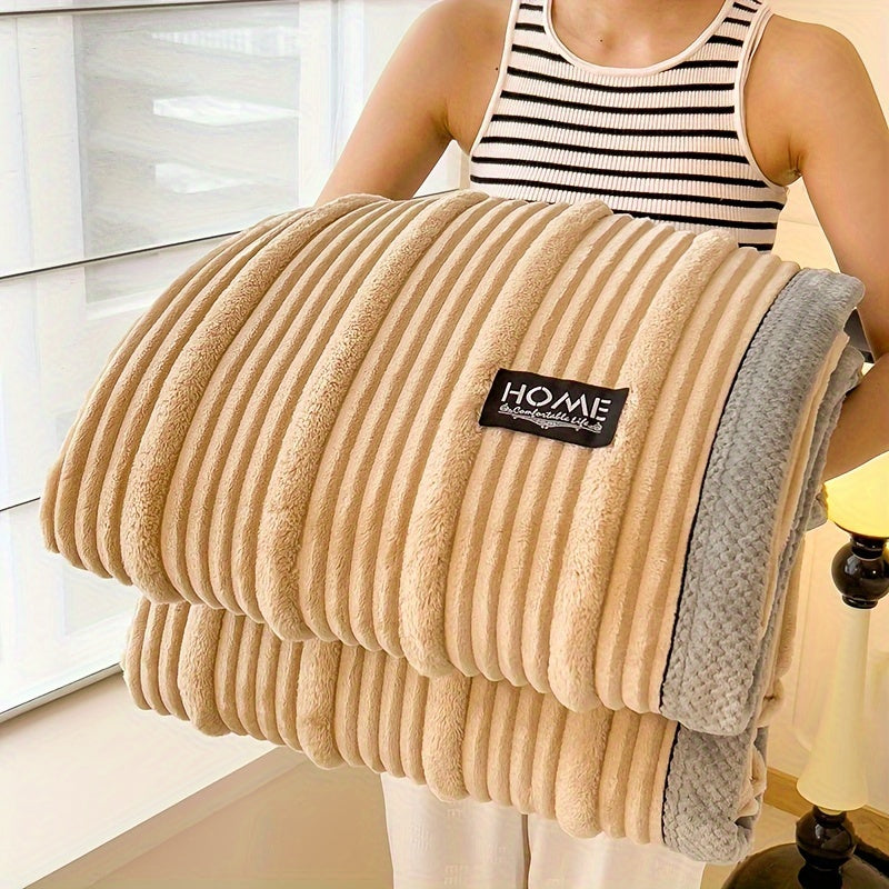 Cozy Fleece Throw Blanket for Warmth and Comfort