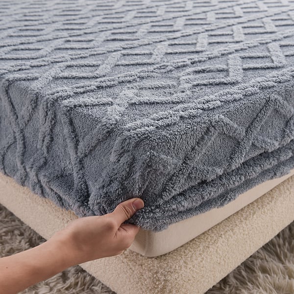 Cozy Plush Blanket for All Seasons Sleep