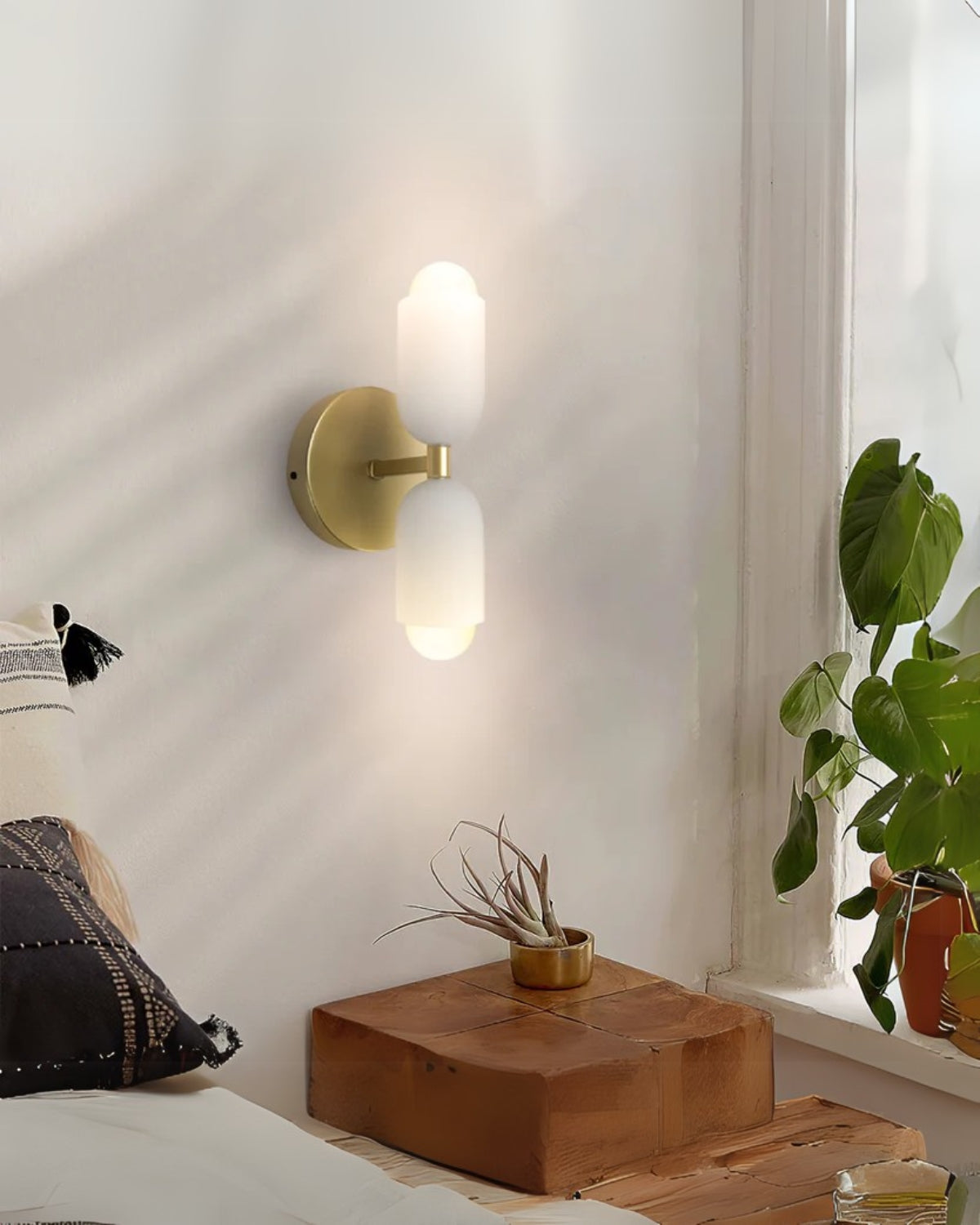 Stylish Wall Lamp with Starry Night Effect