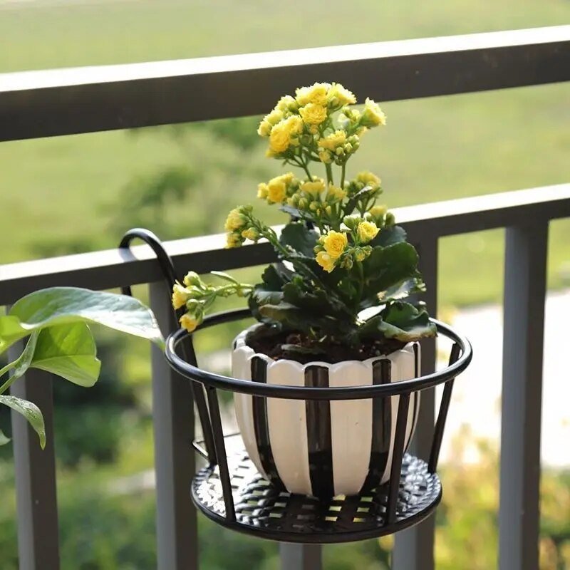 Befez | Easy Hanging Planters for Small Balcony Garden