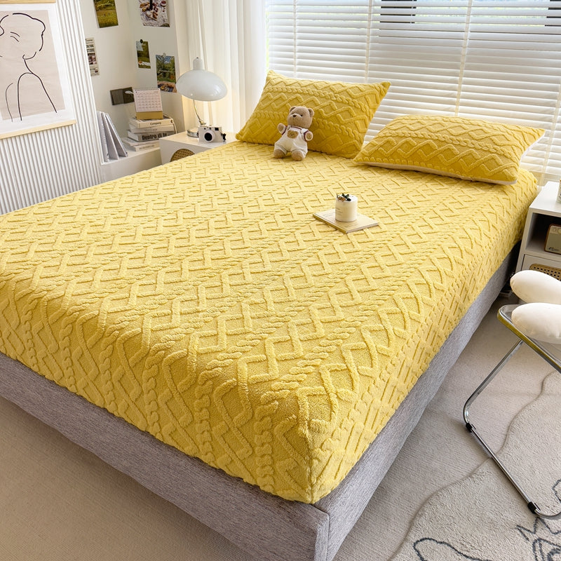 Luxurious Fitted Mattress Protector Sheet - Breathable & Easy Fit