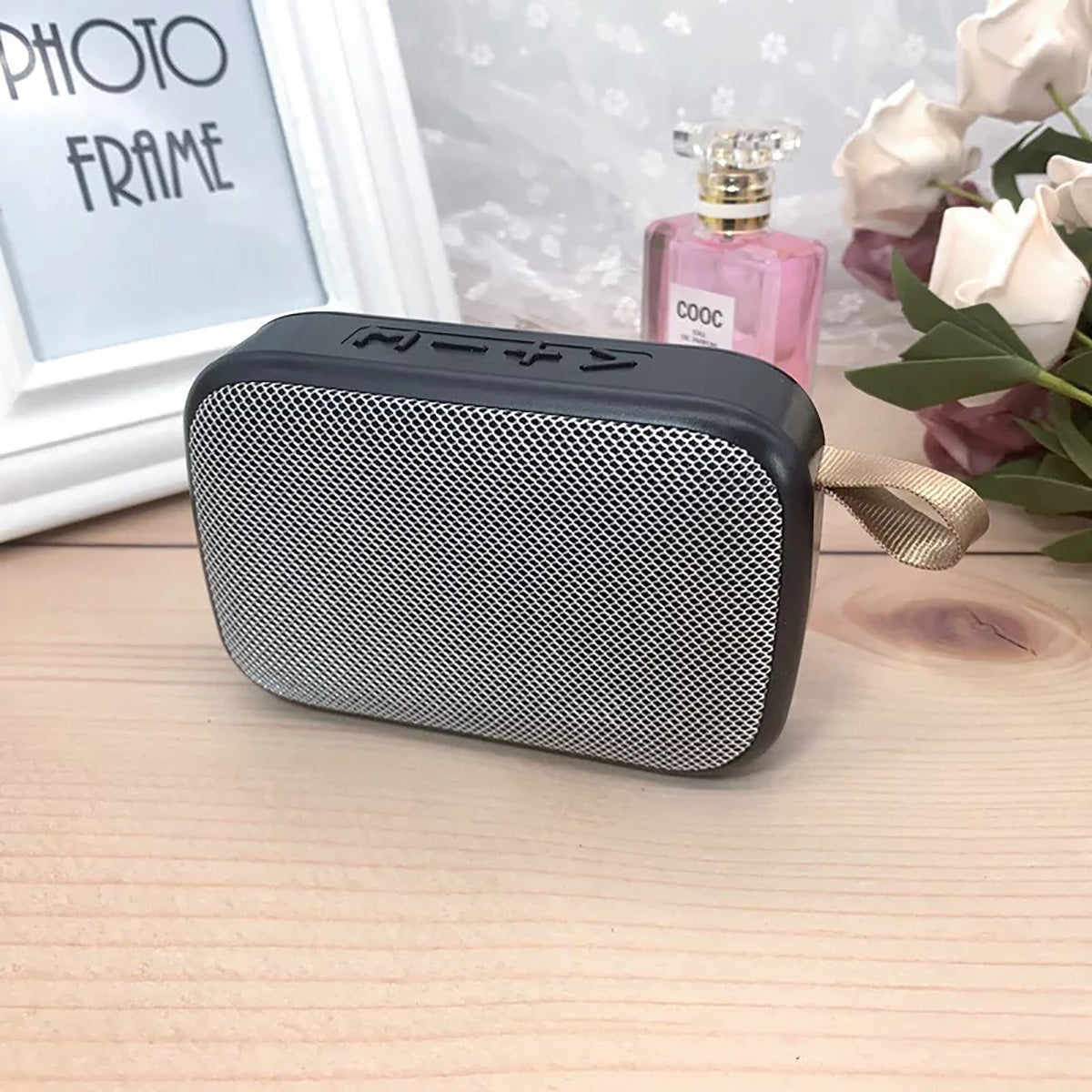 Compact Wireless Bluetooth Speaker with Clear Sound
