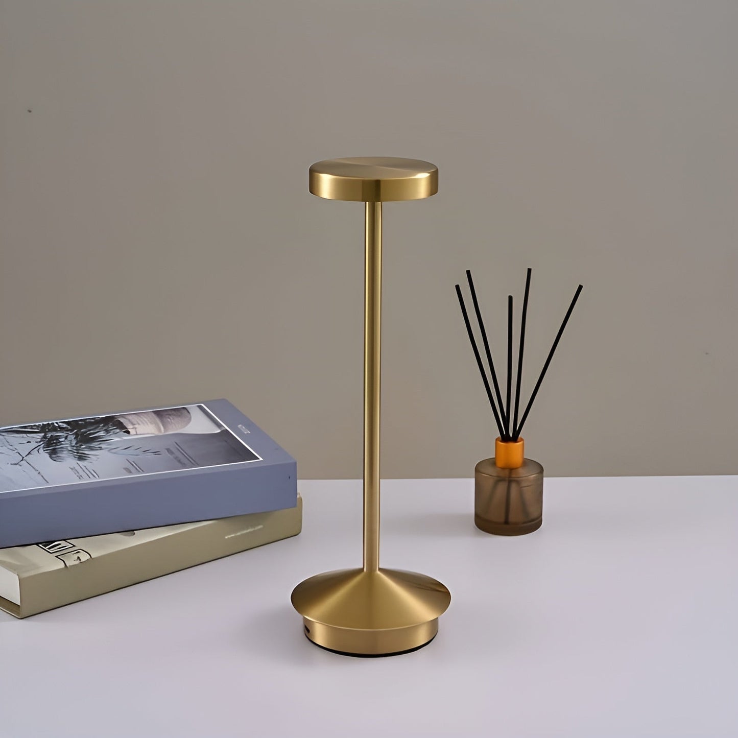 Stylish Table Lamp - Wireless LED with Touch Control - Befez
