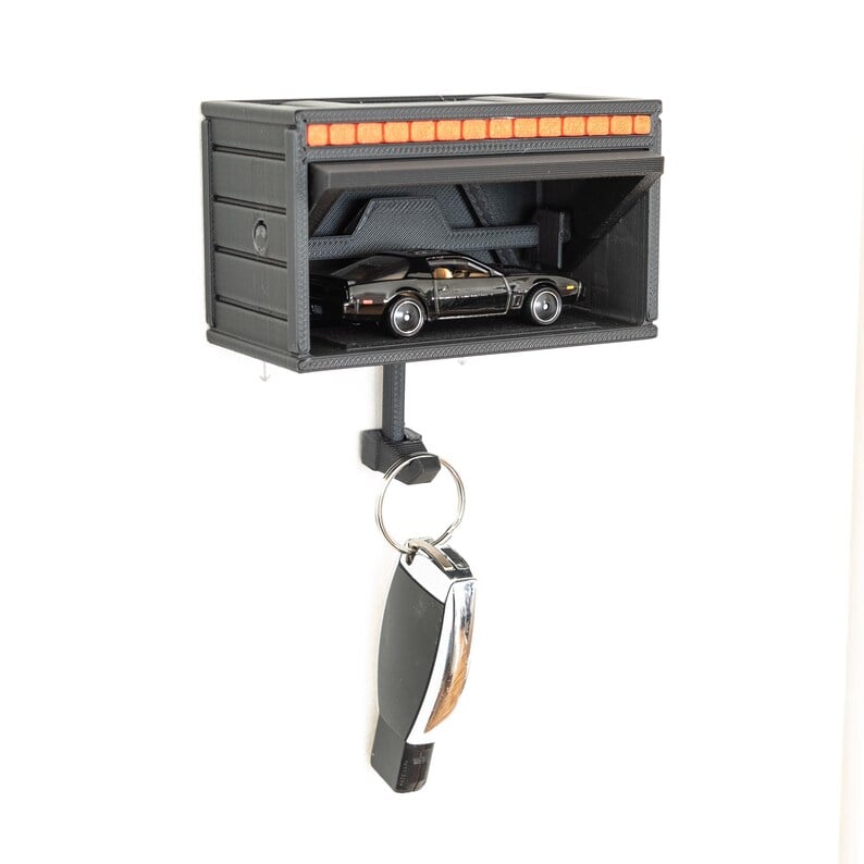 Organized Key Holder for Clutter Free Space
