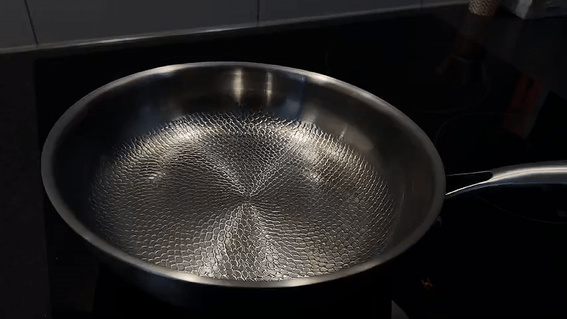 Befez | PROFESSIONAL TITANIUM FRY PAN
