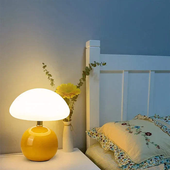 Classic Cream Table Lamp