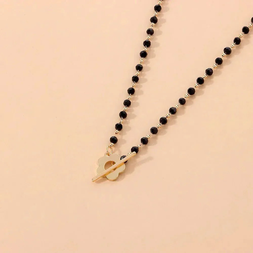 Delicate Floral Pendant Choker Necklace