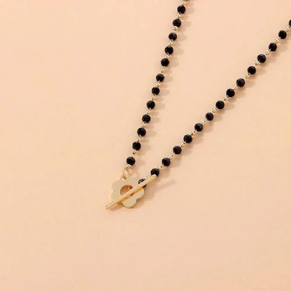 Delicate Floral Pendant Choker Necklace