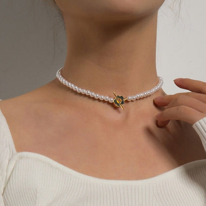 Delicate Floral Pendant Choker Necklace