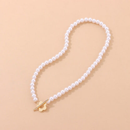 Delicate Floral Pendant Choker Necklace