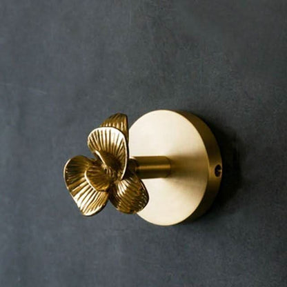 Stylish Animal Wall Hook Rack with Gold Finish