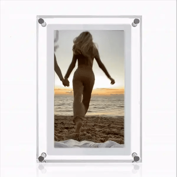 Digital Picture Frame - Display Favorite Memories