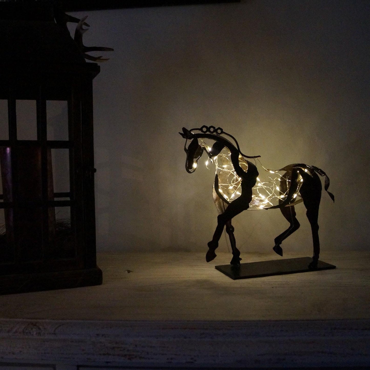 Colorful Metal Horse Figurine with LED Glow - Befez