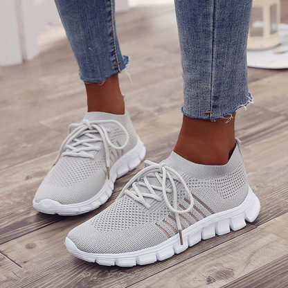 Comfortable and Airy Walking Shoes