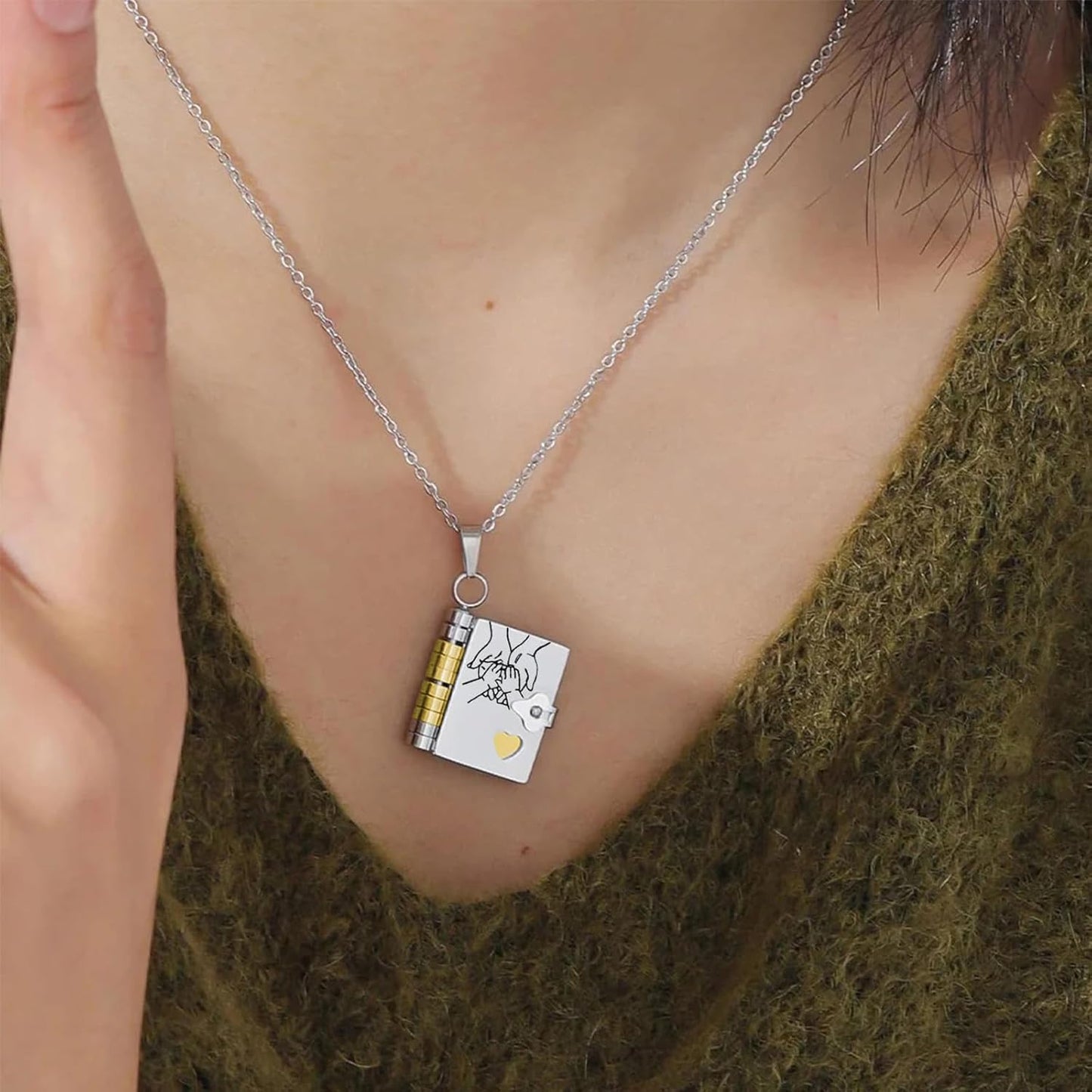 Heartfelt Message Pendant Necklace