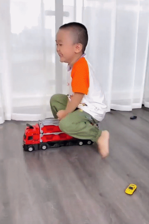 Befez | Fun Racing Truck Toy | Fast Track Playset