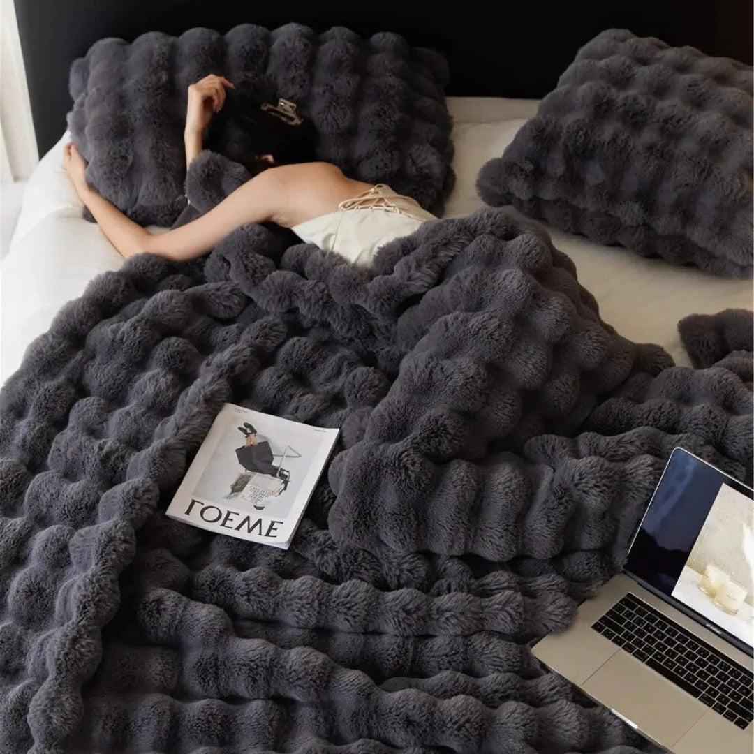 Soft Plush Throw Blanket with Classic Style