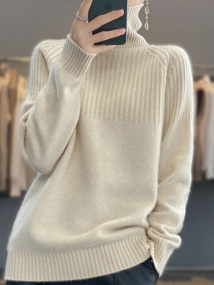 Soft Women's Crew Neck Cashmere Sweater