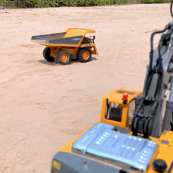 Remote Control Truck - 2 in 1 Stunt Excavator