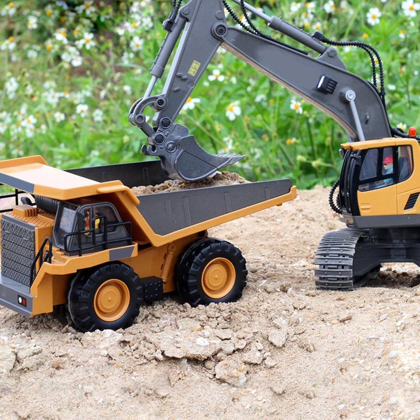 Remote Control 4WD Construction Truck Loader