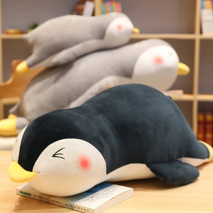 Fun Penguin Friends Figurine