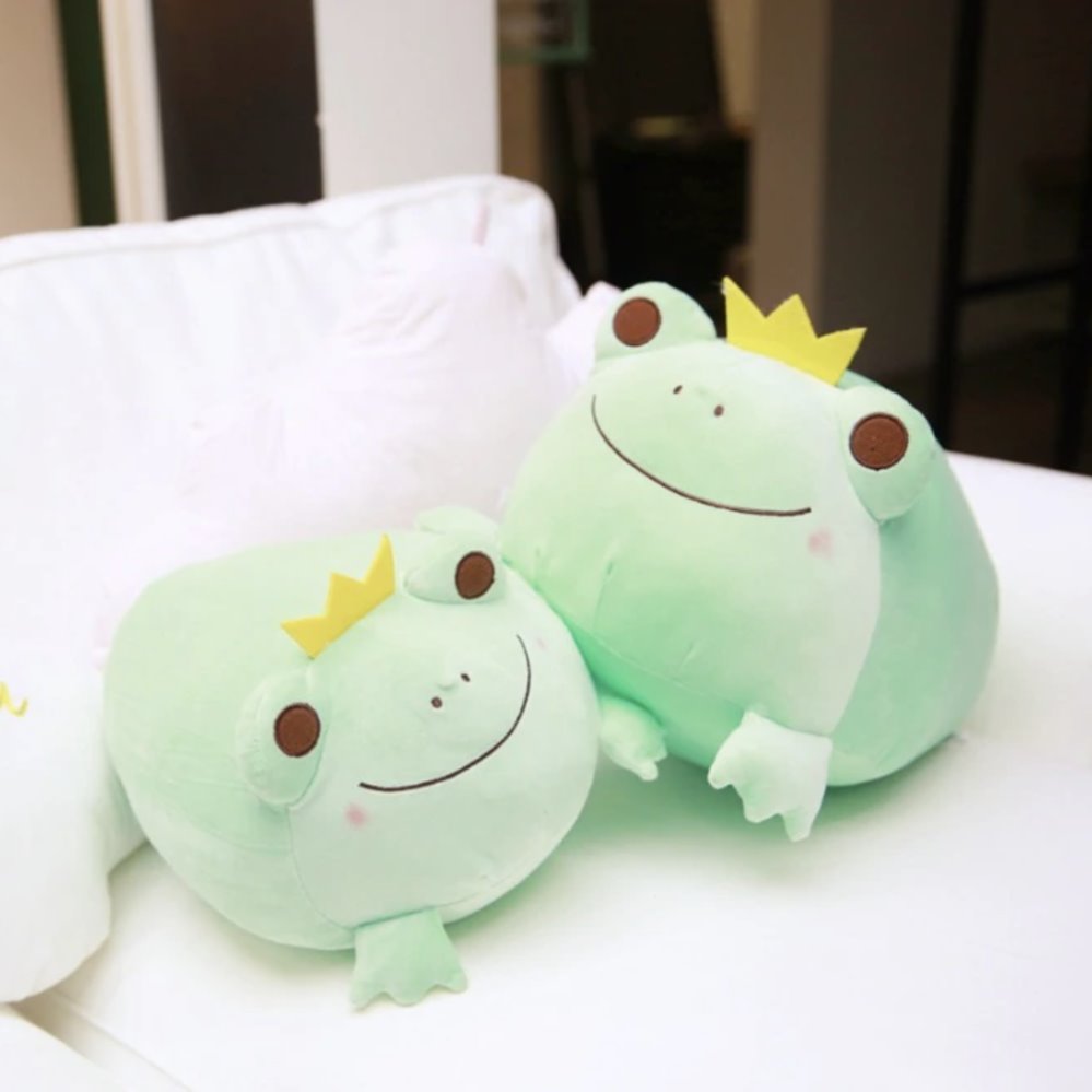 Fun Royal Frog Figurines